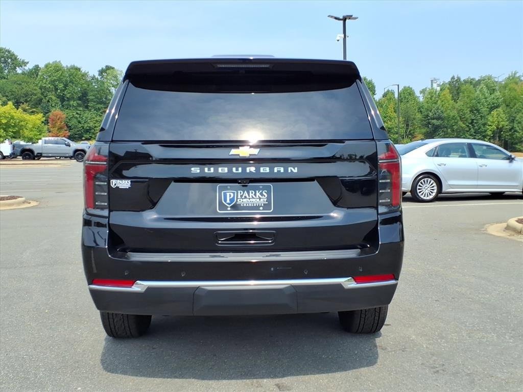 2025 Chevrolet Suburban LS photo 27