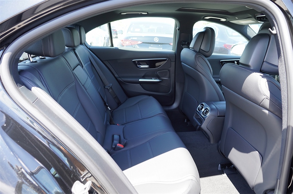 2025 Mercedes Benz C 300 4MATIC photo 13