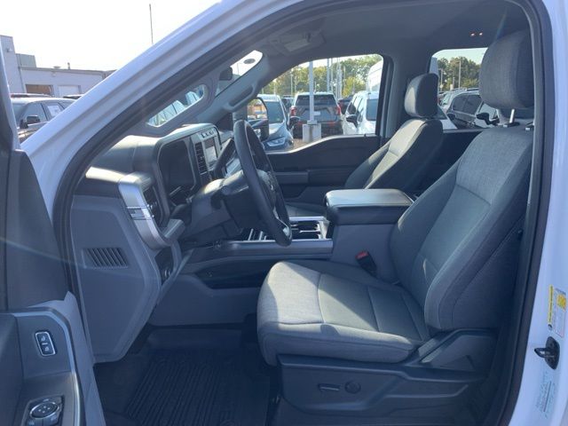 2024 Ford F-350 photo 11