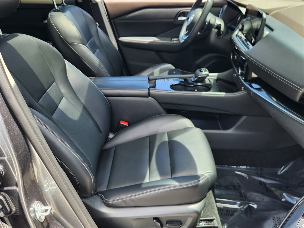 2023 Nissan Rogue SL photo 16