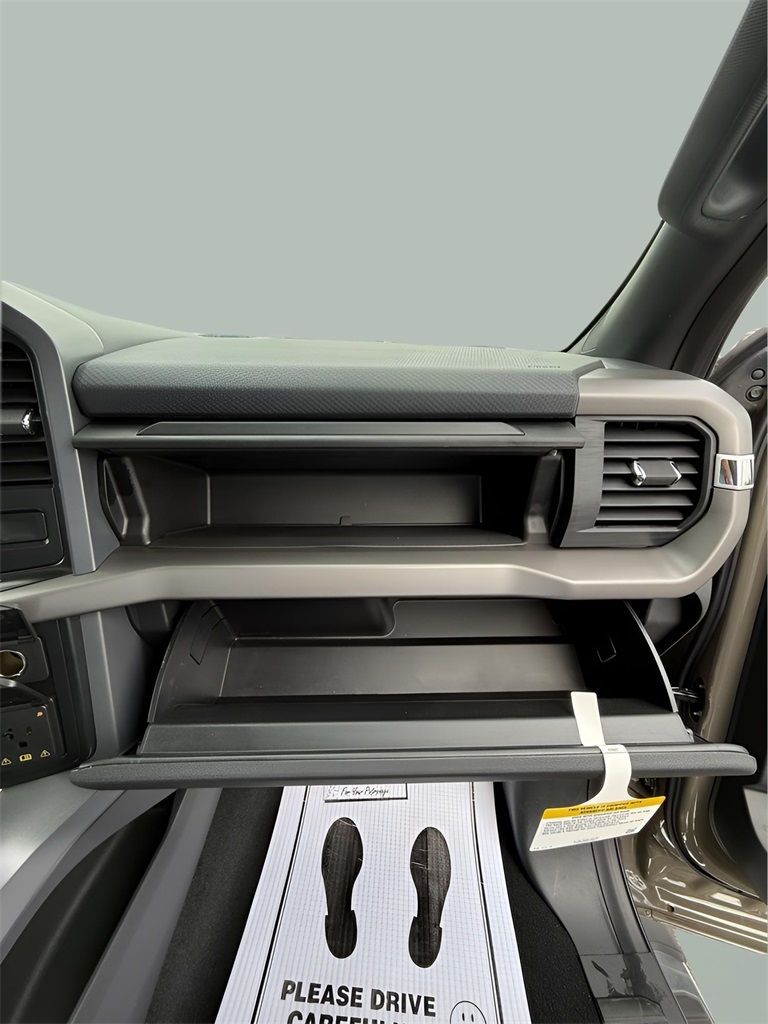 2025 Ford F-150 XLT photo 27