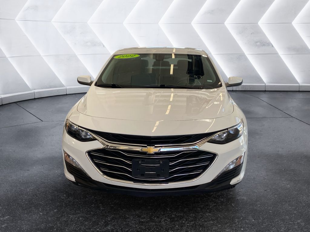 2022 Chevrolet Malibu 1LT photo 2