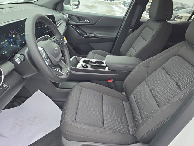 2026 Chevrolet Equinox LT photo 4