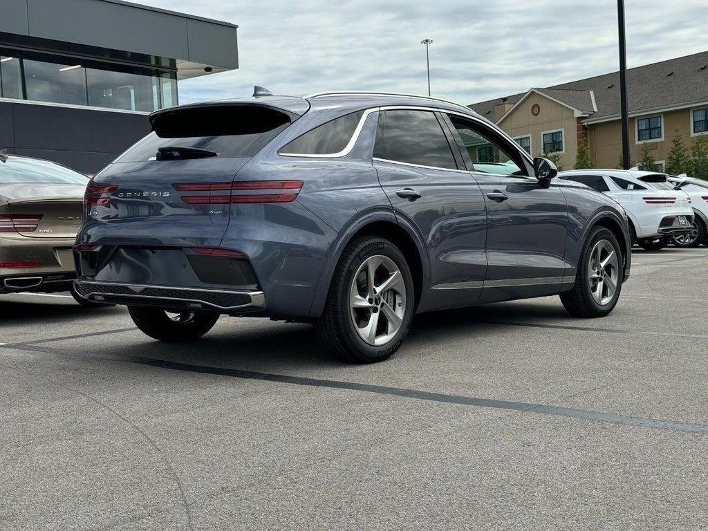 2026 Genesis GV70 2.5T Select photo 3