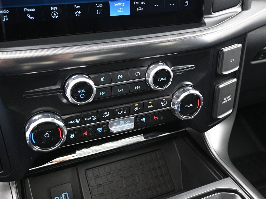 2024 Ford F-150 Lariat photo 12
