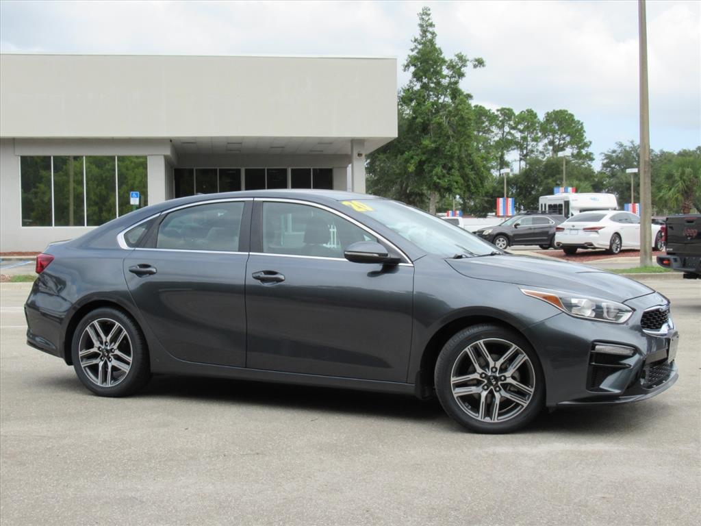 2020 Kia Forte EX photo 2
