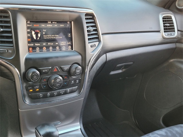 2021 Jeep Grand Cherokee Laredo E photo 24