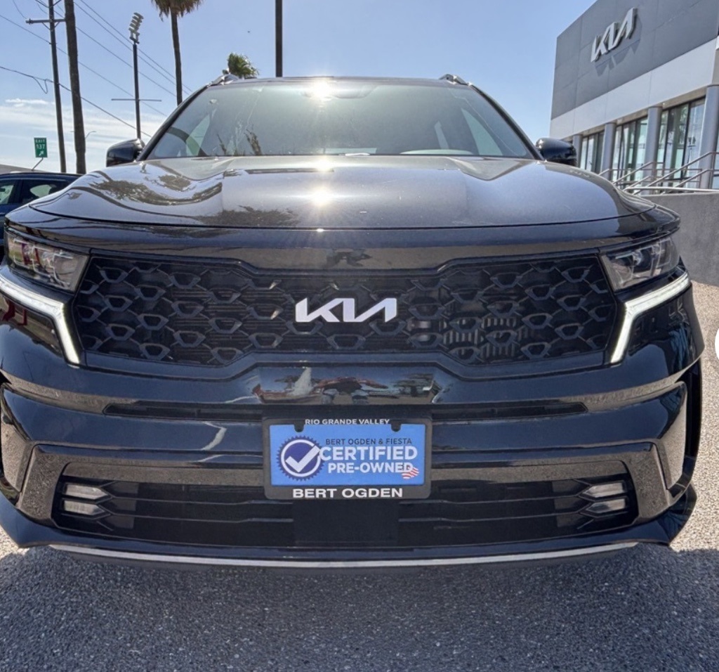 2023 Kia Sorento SX photo 2