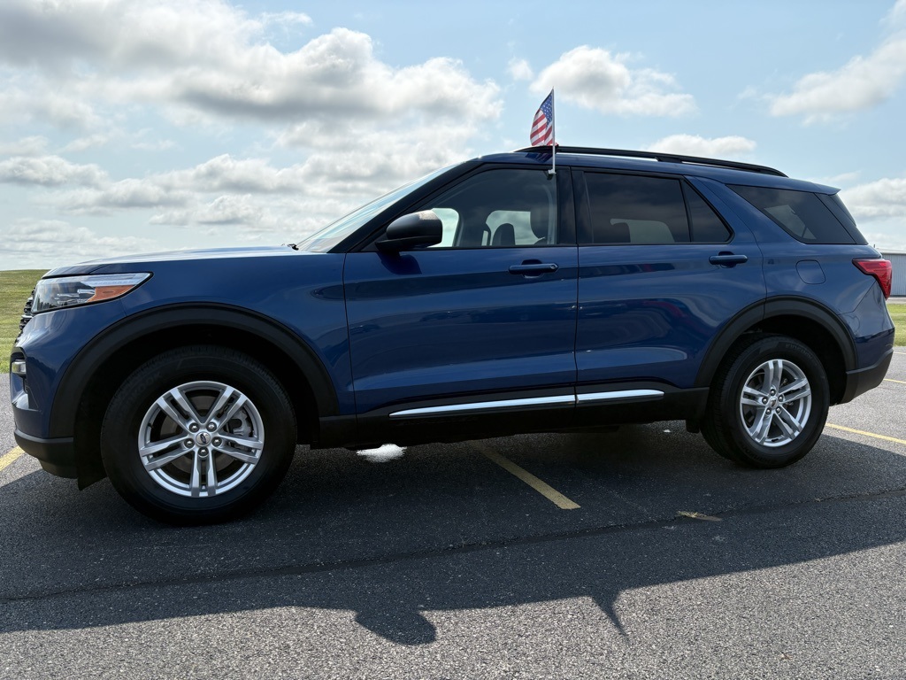 2022 Ford Explorer XLT's photo