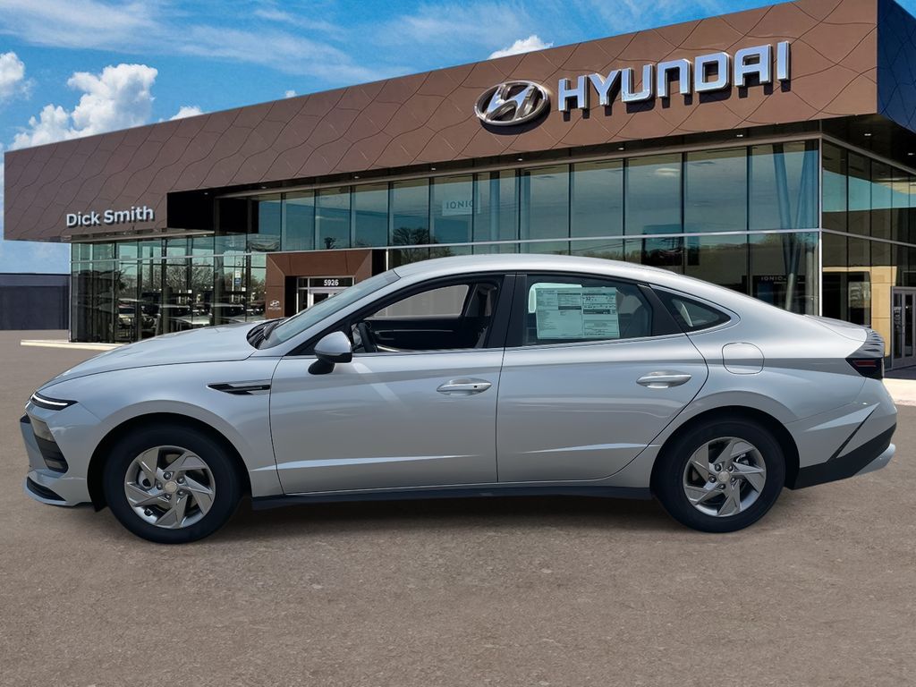 2025 Hyundai Sonata SE photo 4