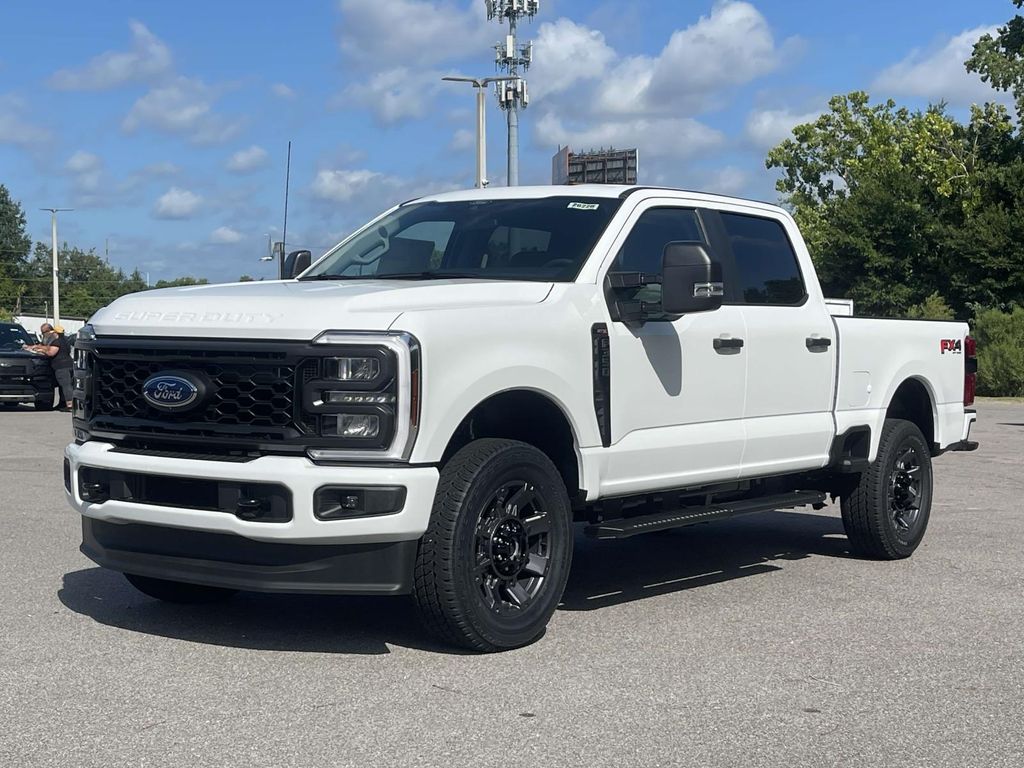 2025 Ford F-350 XL photo 3