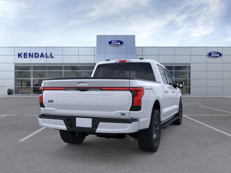 2025 Ford F-150 Lightning Lariat photo 8