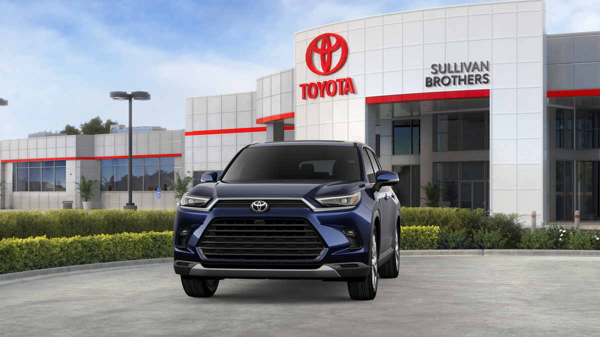 2026 Toyota Highlander Hybrid Limited photo 2