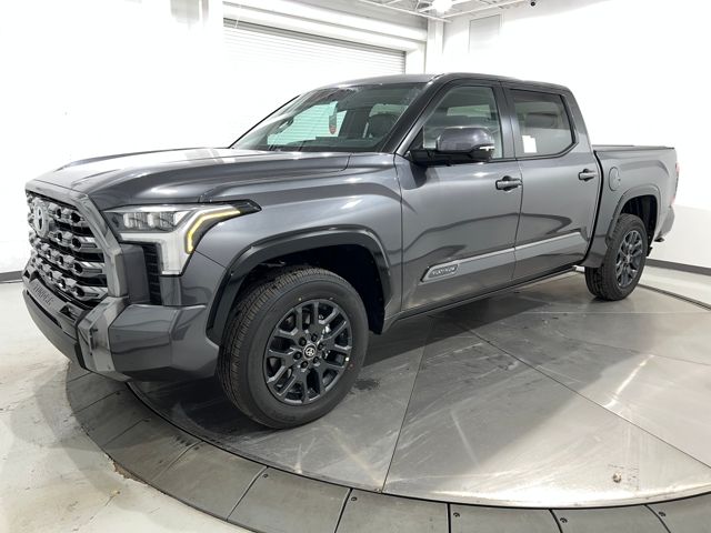 2026 Toyota Tundra Platinum's photo