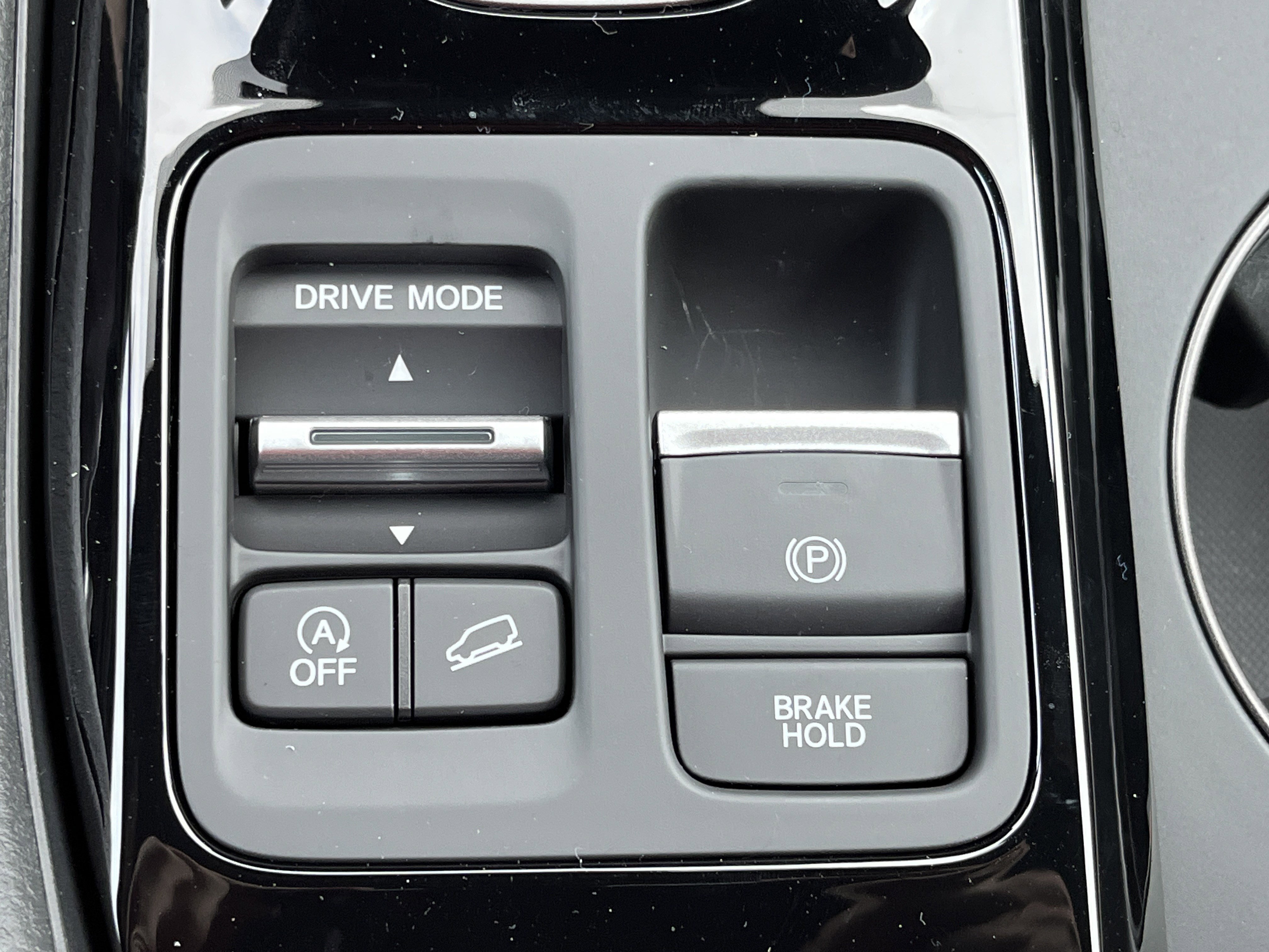 2025 Honda Pilot TrailSport photo 3