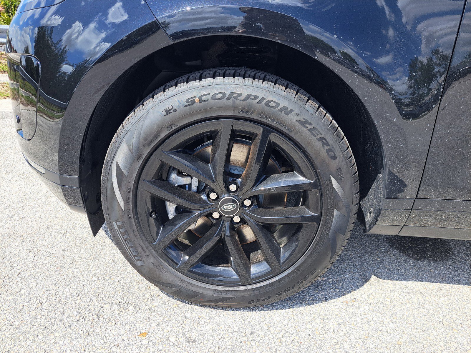 2026 Land Rover Range Rover Evoque S photo 7