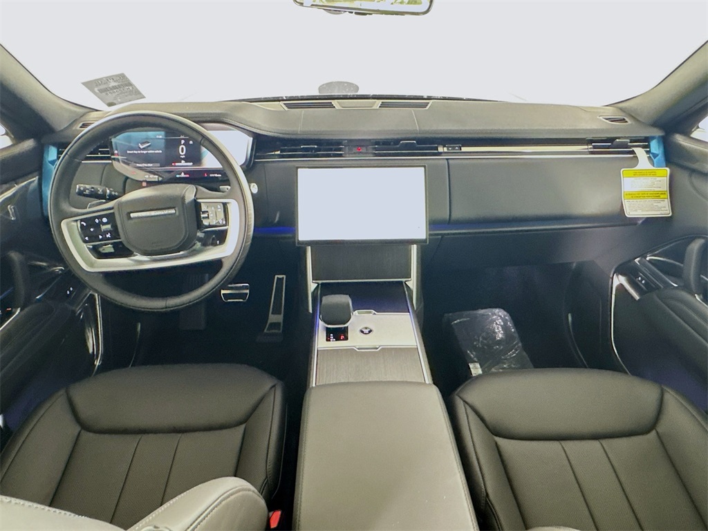 2025 Land Rover Range Rover SE photo 17