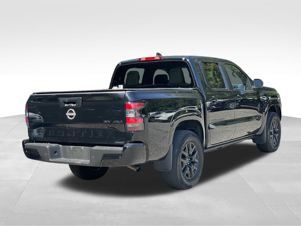 2023 Nissan Frontier SV photo 3