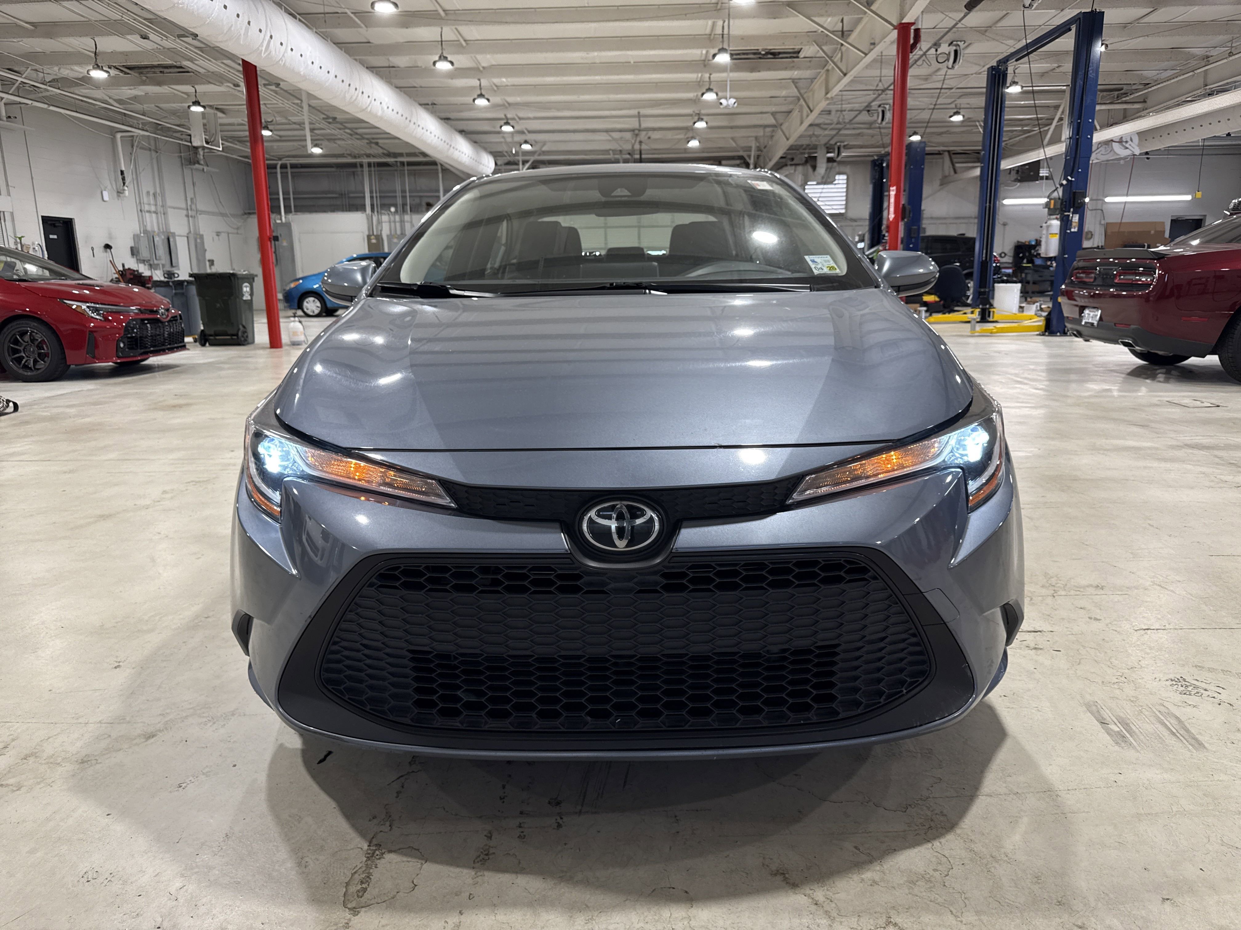 2022 Toyota Corolla LE photo 7