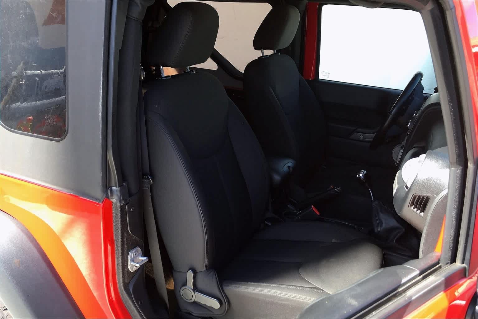 2017 Jeep Wrangler Sport photo 4