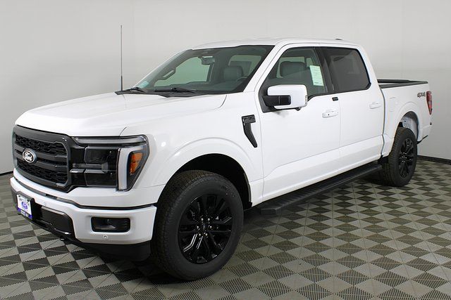 2025 Ford F-150 Lariat photo 3