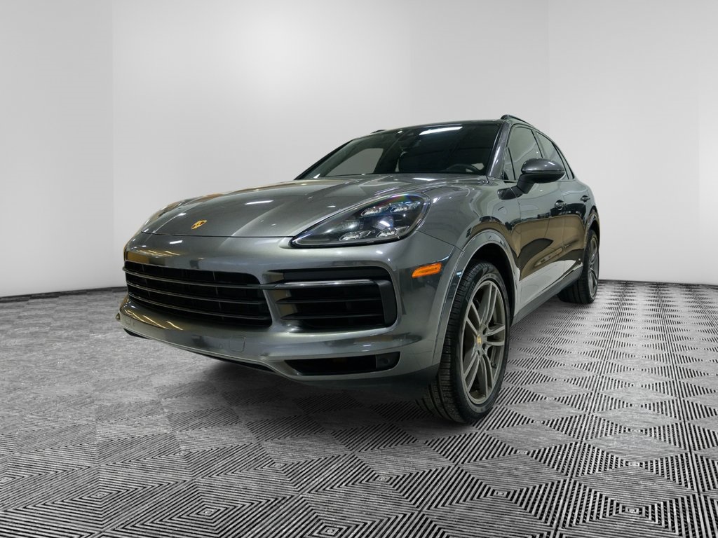 2021 Porsche Cayenne S's photo
