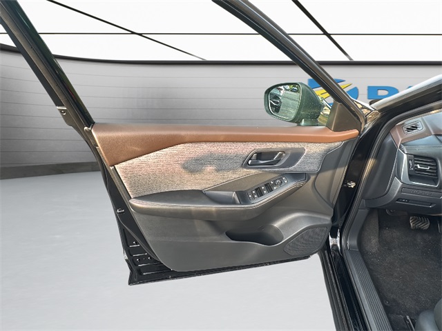 2022 Nissan Rogue S photo 5
