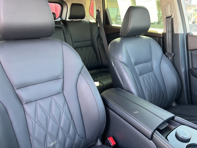 2023 Nissan Rogue Platinum photo 42