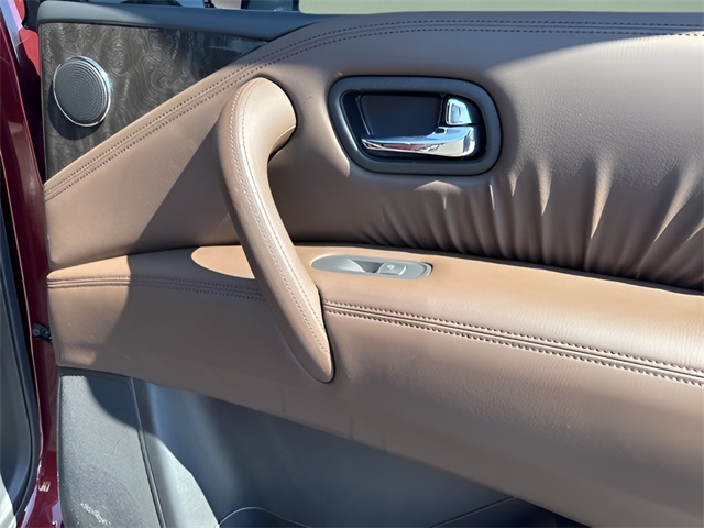 2021 Nissan Armada Platinum photo 27