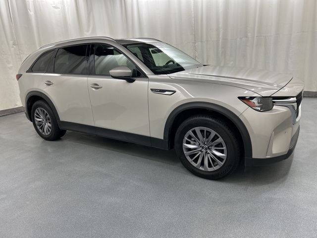 2025 Mazda CX-90 Preferred Package's photo