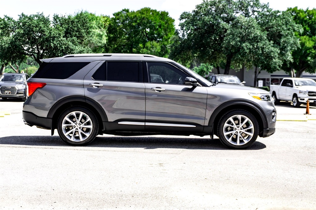 2021 Ford Explorer Platinum photo 3