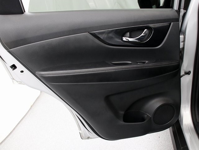 2018 Nissan Rogue SL photo 27