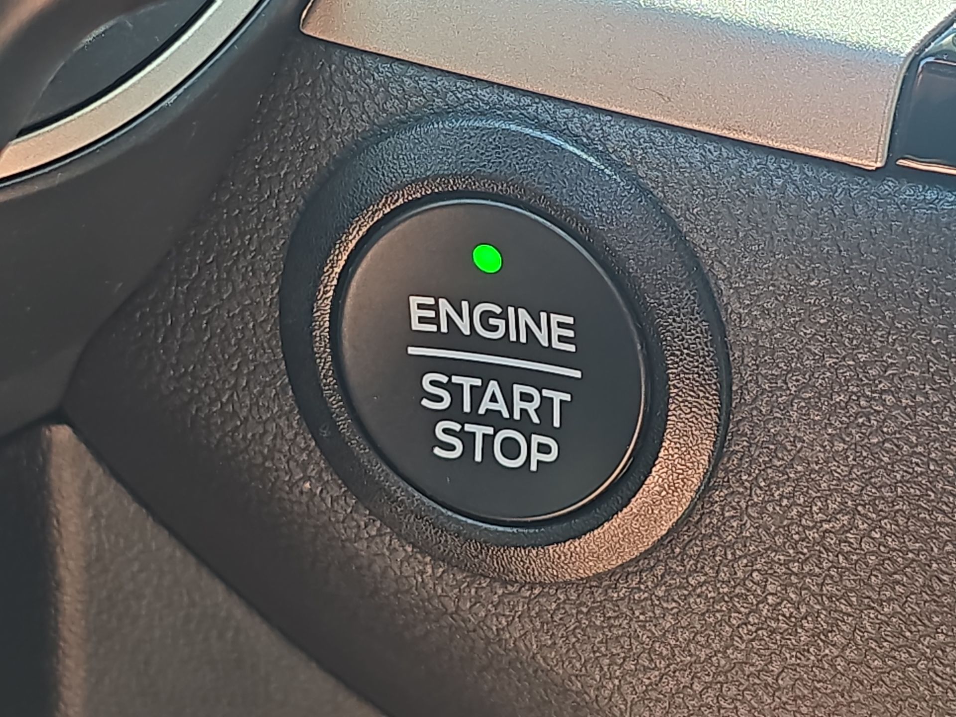 2022 Ford Escape SE photo 43