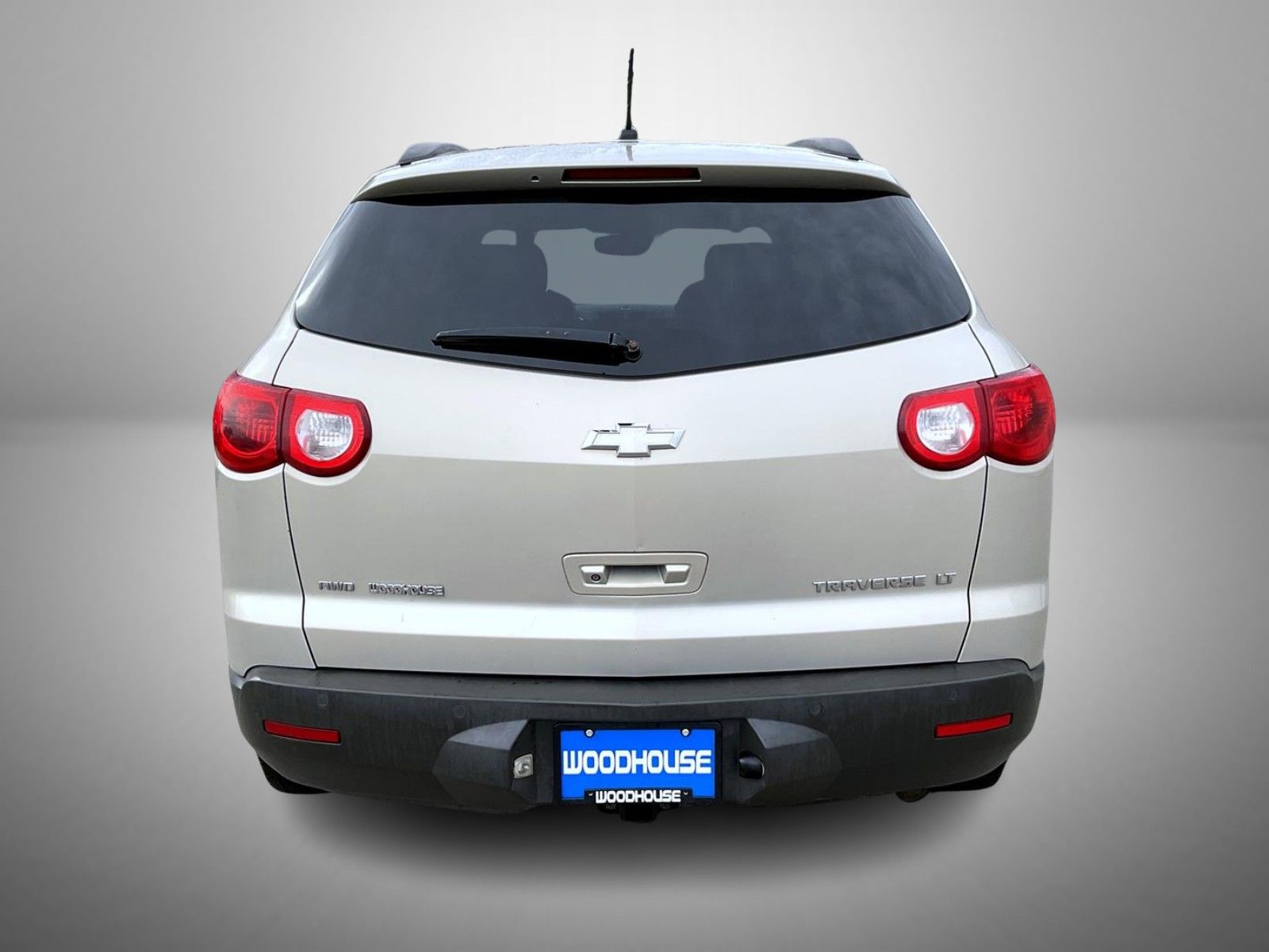 2011 Chevrolet Traverse 2LT photo 6