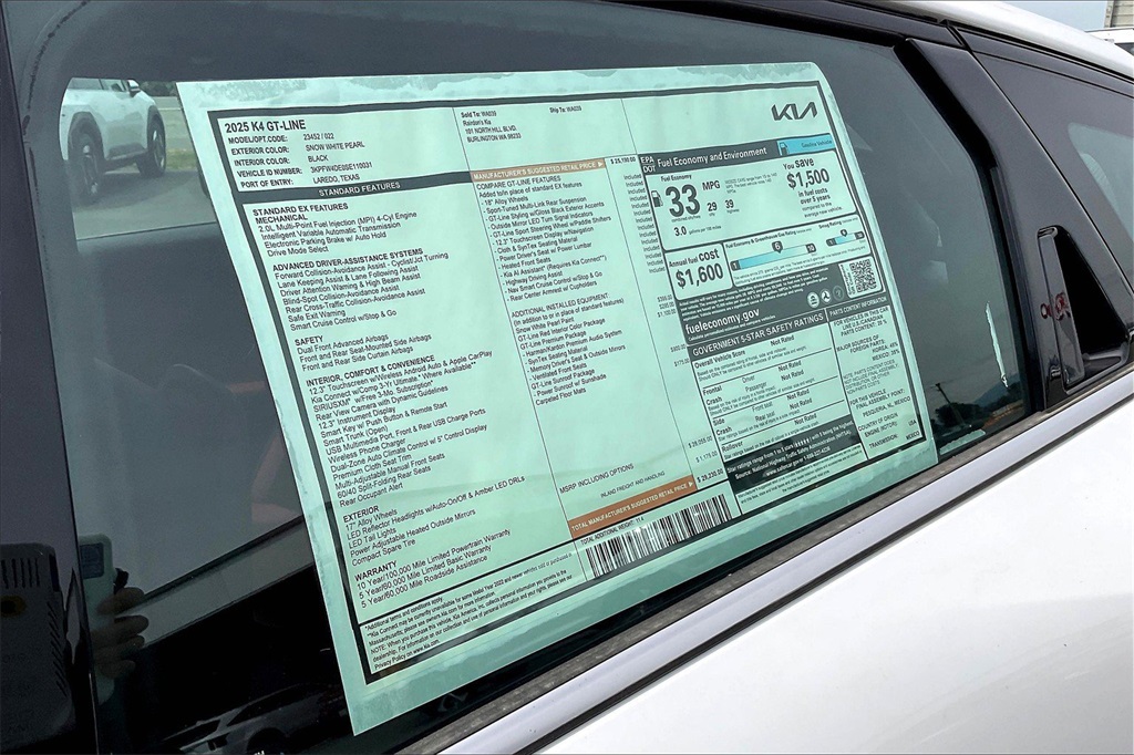 2025 Kia K4 GT-Line photo 13
