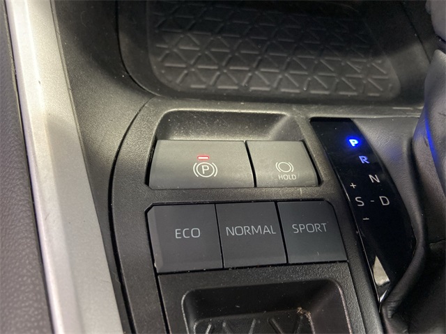 2023 Toyota RAV4 XLE Premium photo 30