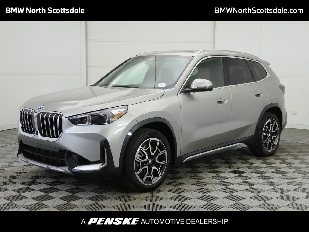 2026 BMW X1 28i's photo