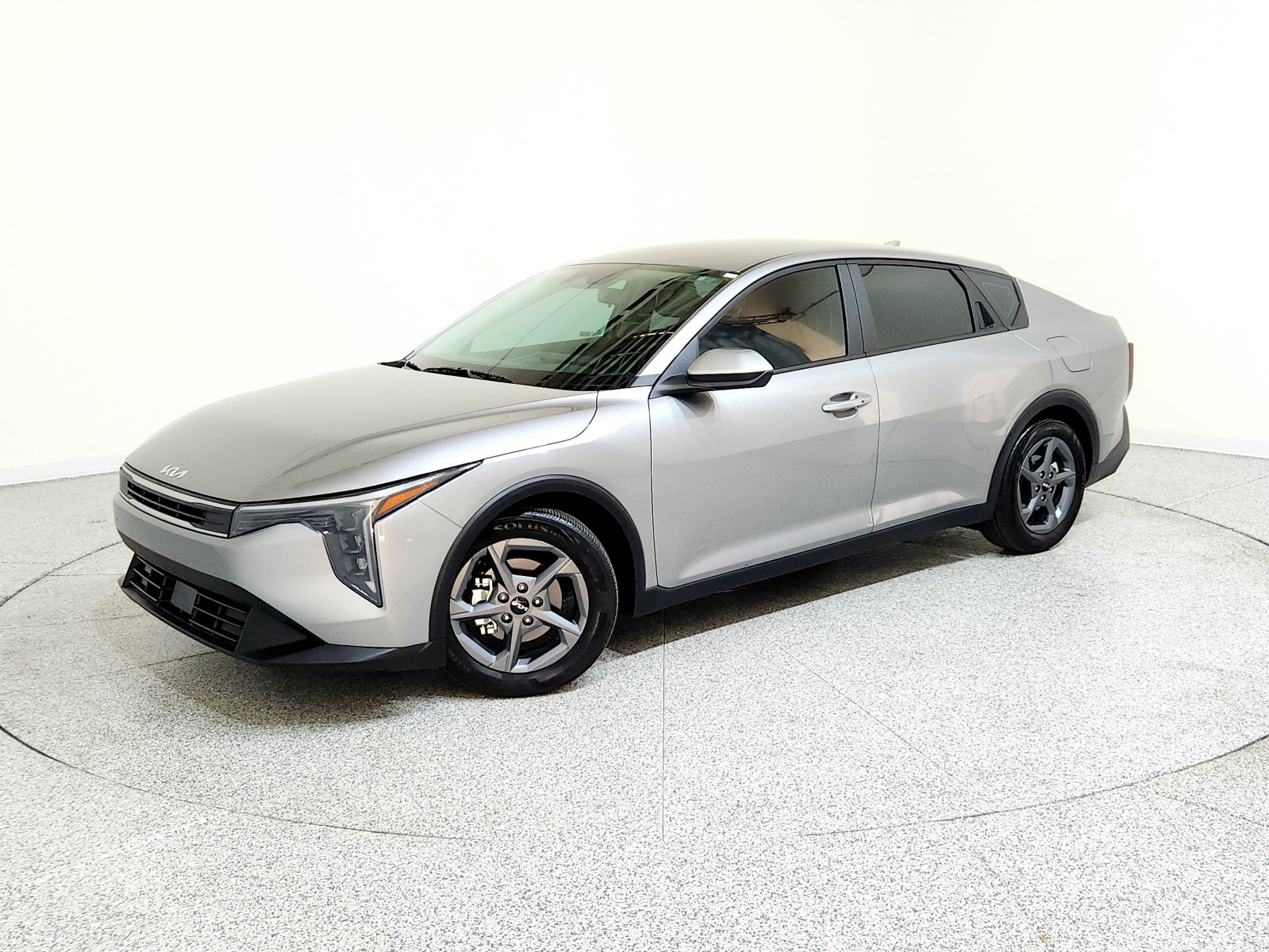 2025 Kia K4 LXS's photo