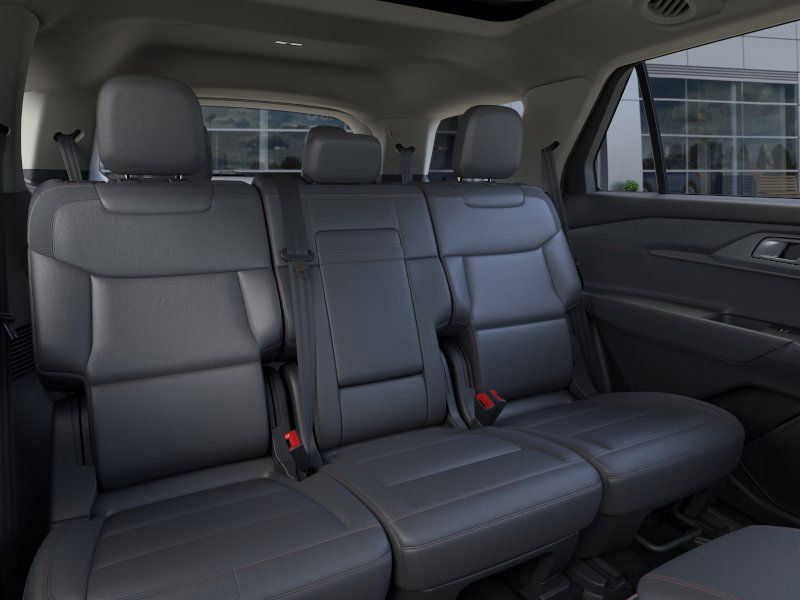 2025 Ford Explorer photo 10