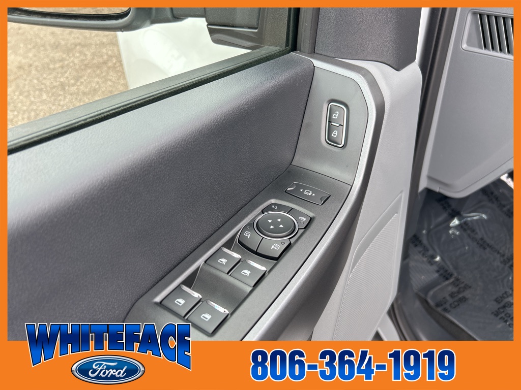 2025 Ford F-350 XLT photo 12