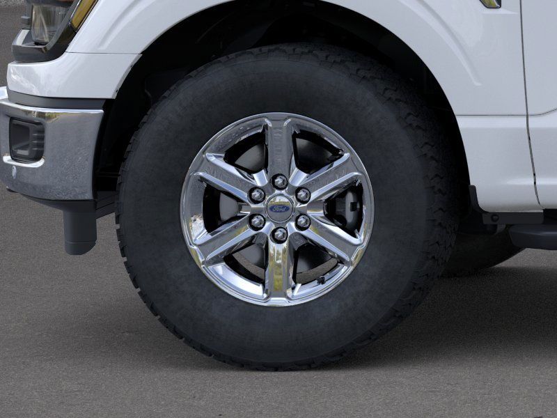 2025 Ford F-150 XLT photo 2