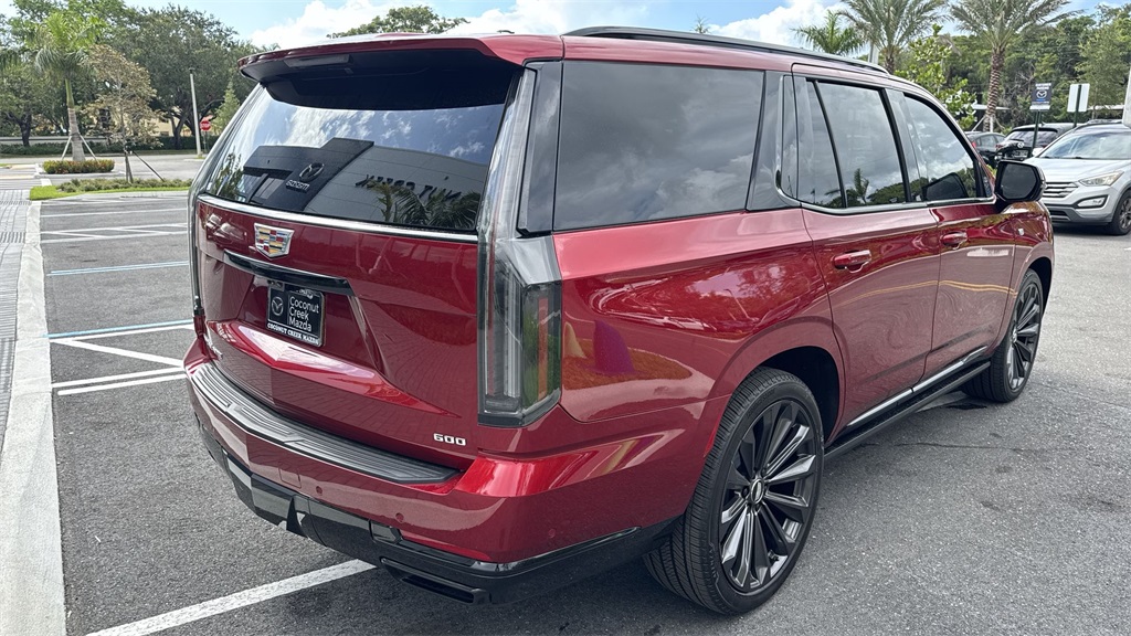 2025 Cadillac Escalade Sport photo 3