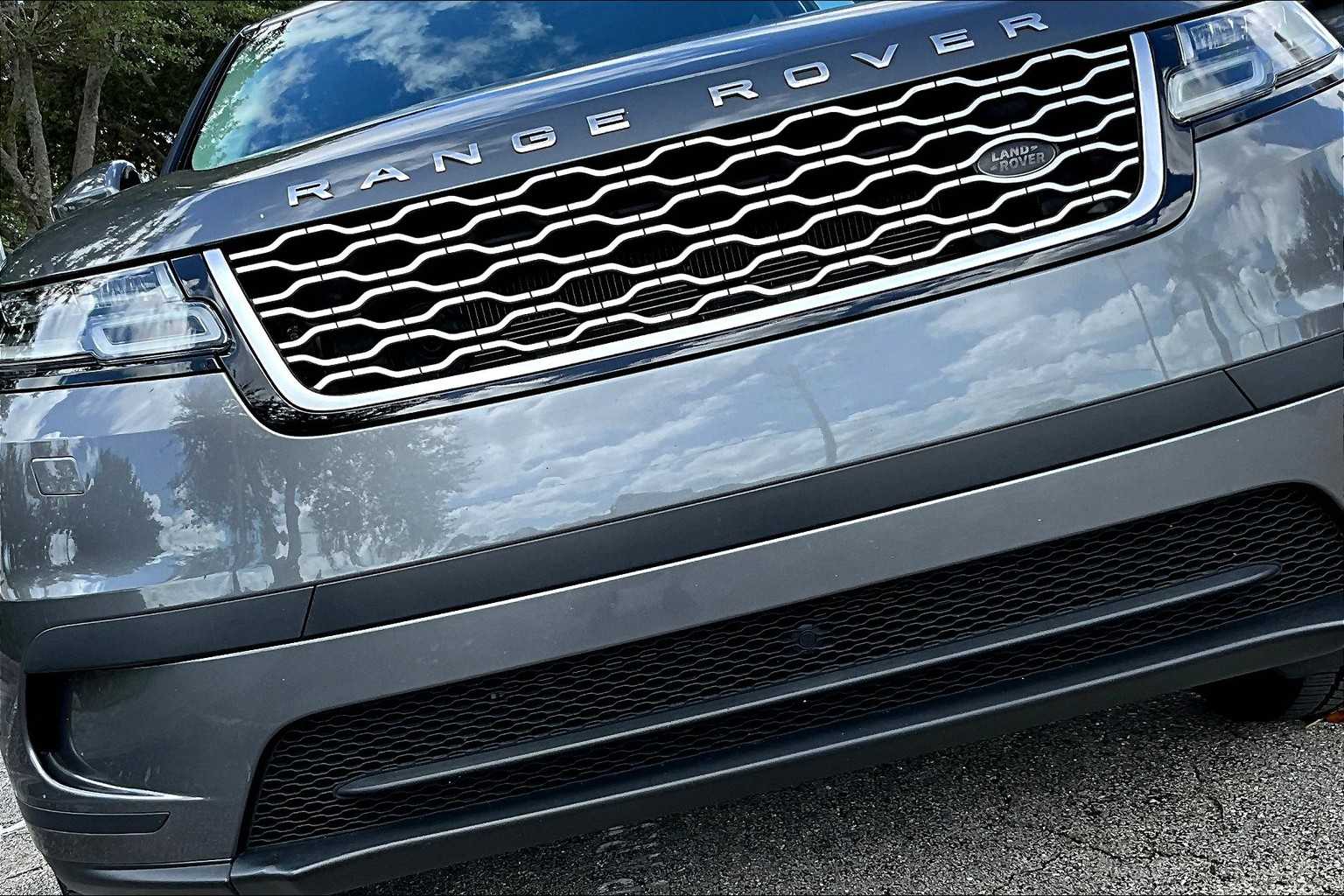 2018 Land Rover Range Rover Velar S photo 25