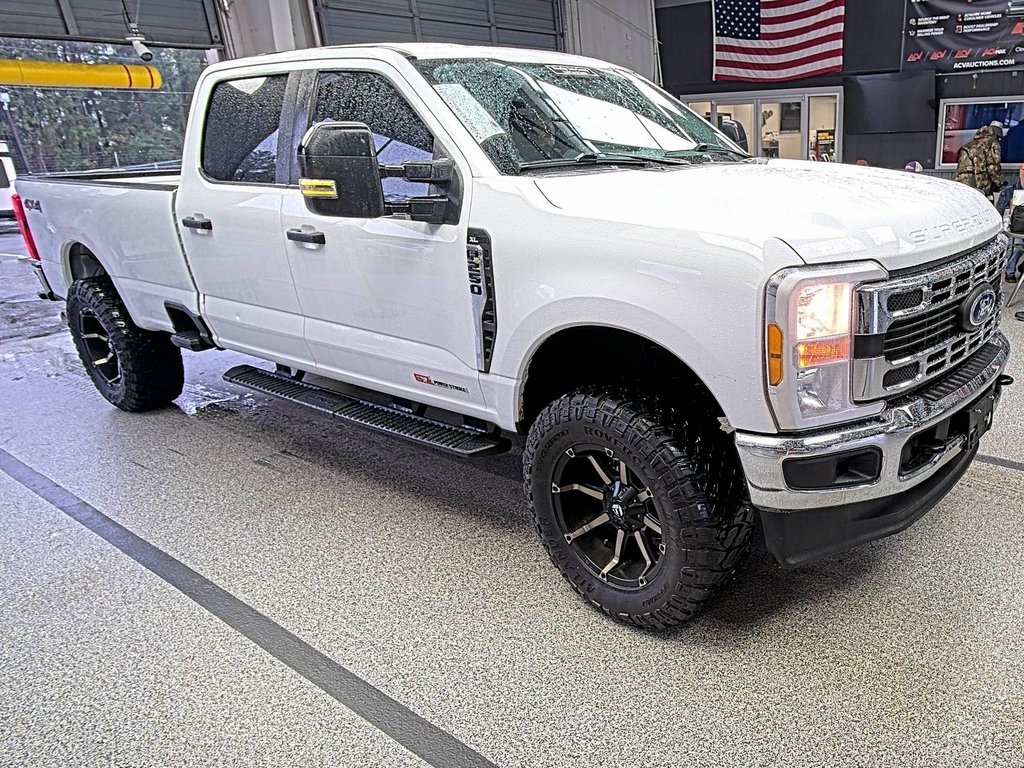 2023 Ford F-250 Super Duty XL's photo