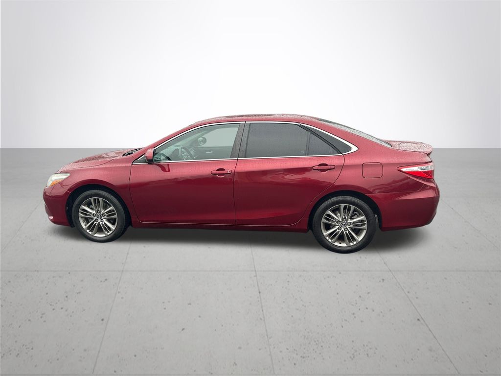2017 Toyota Camry SE photo 8