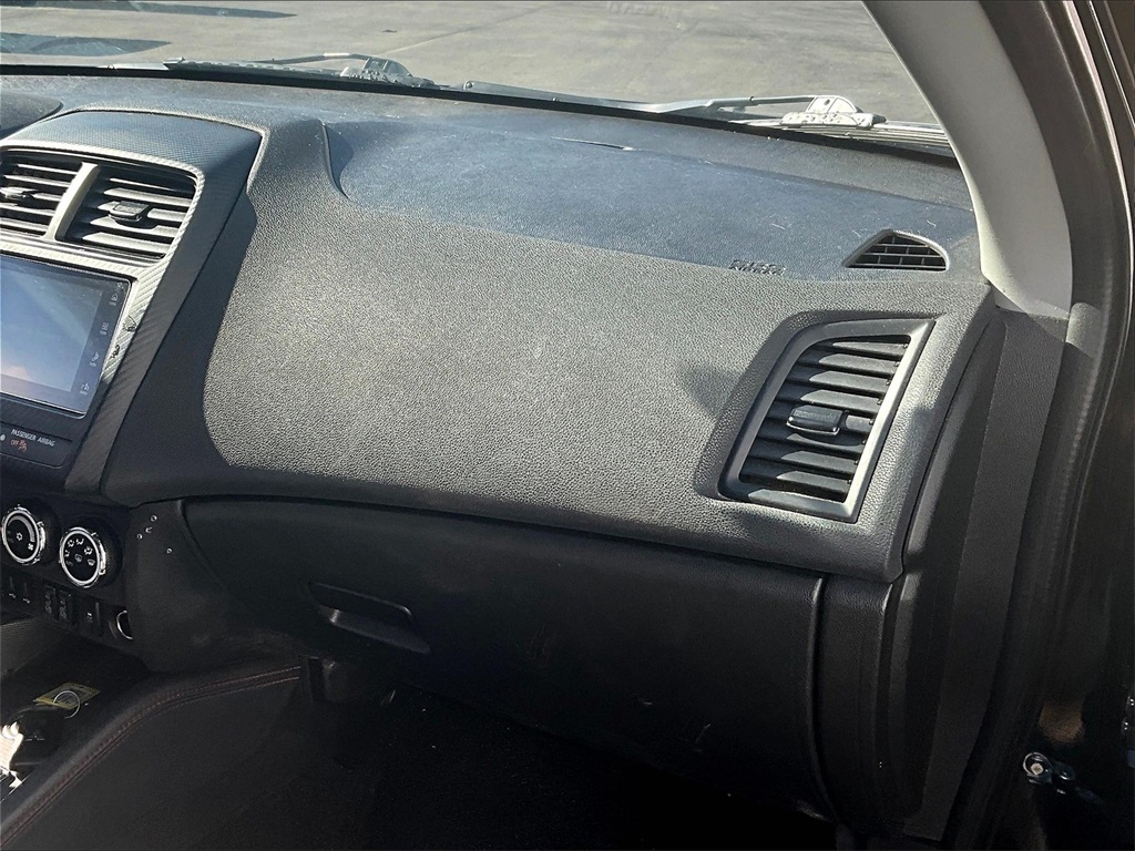 2018 Mitsubishi Outlander Sport SE photo 13