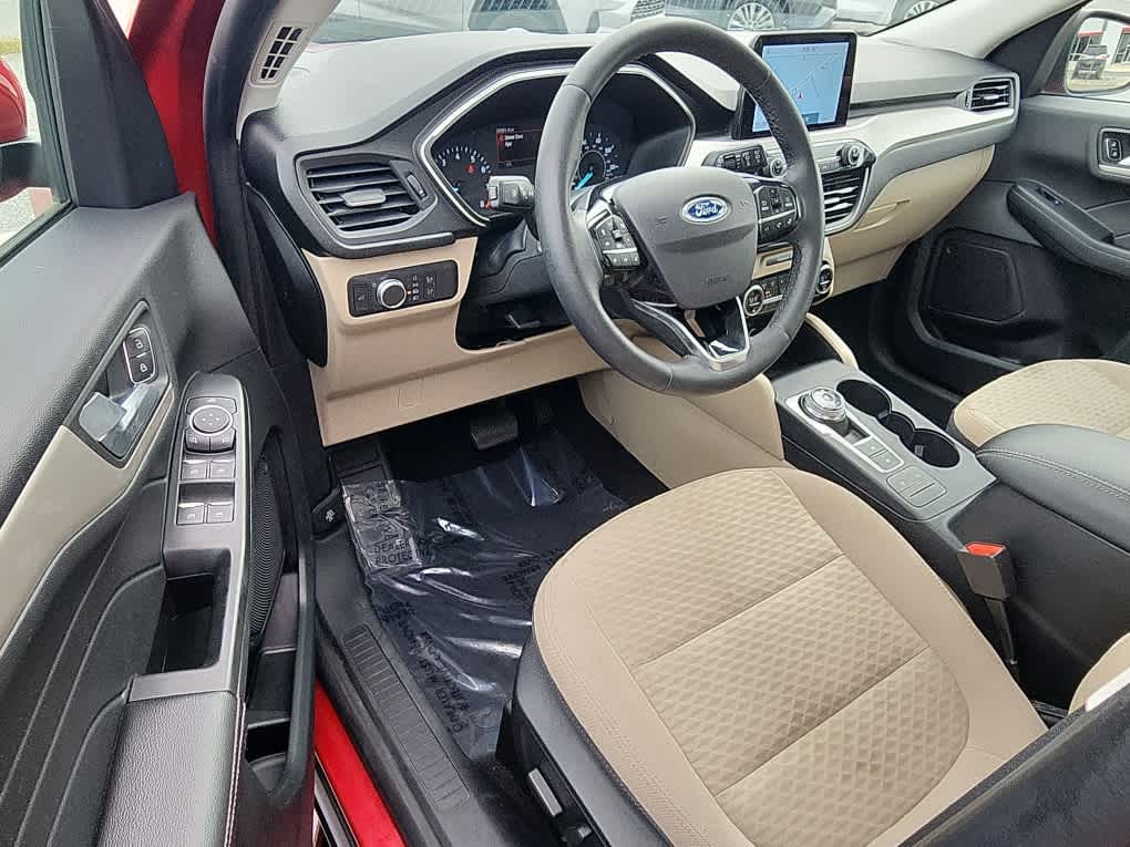 2021 Ford Escape SE Sport photo 7