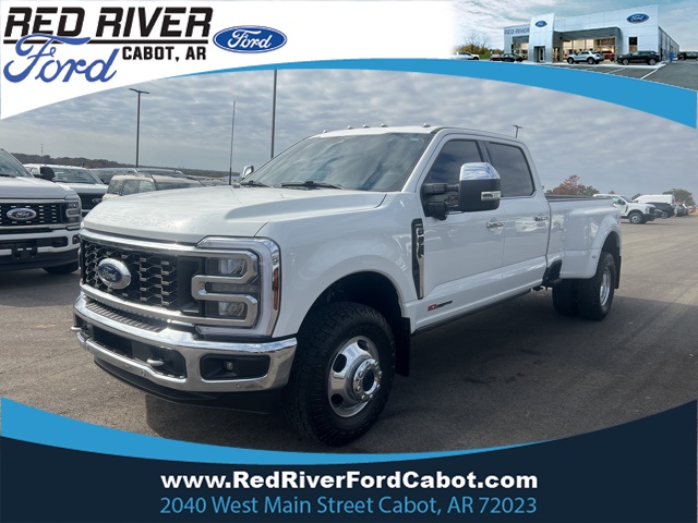2024 Ford F-350 Super Duty Lariat's photo