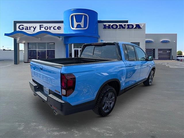 2025 Honda Ridgeline TrailSport photo 2