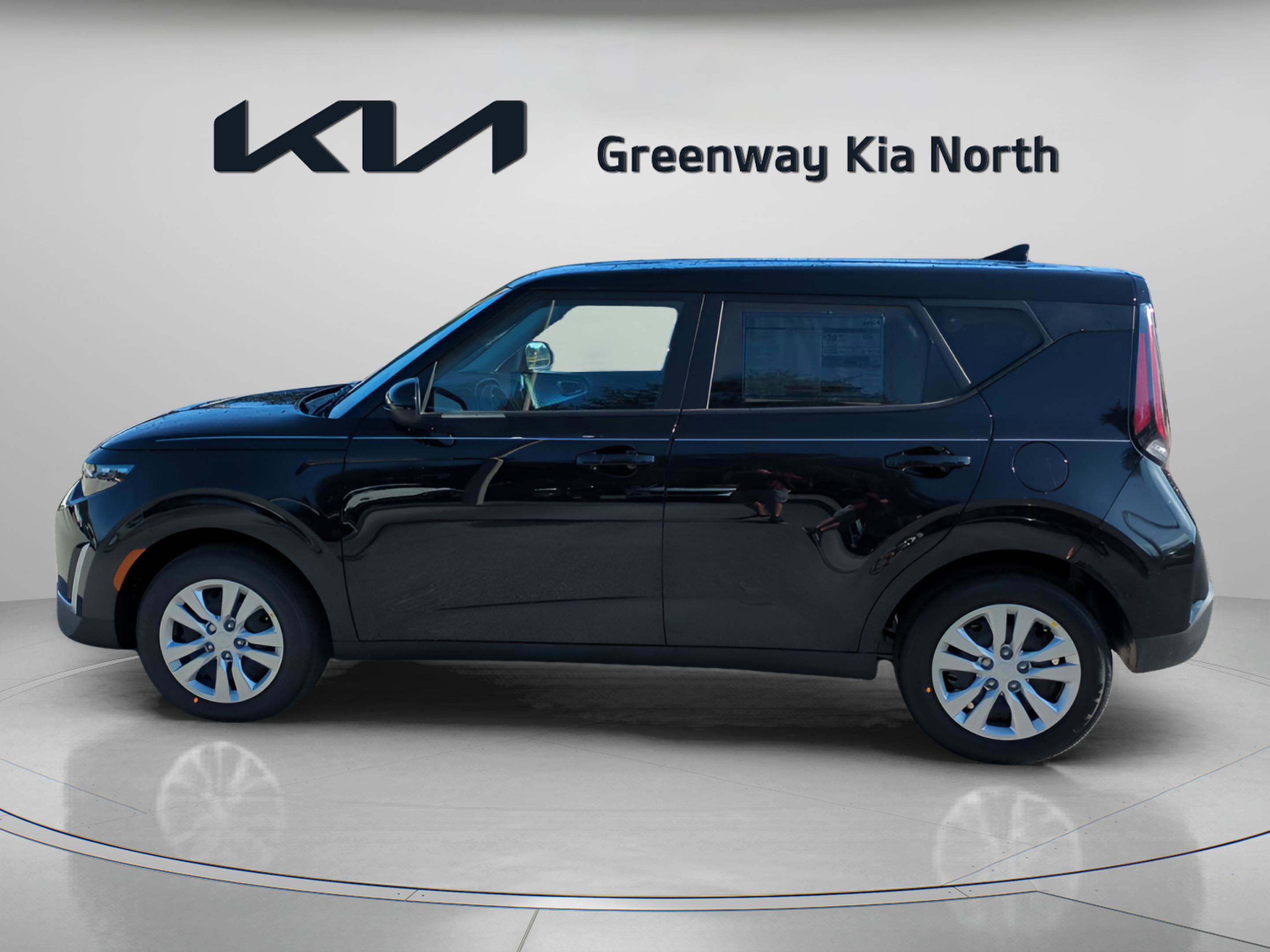 2025 Kia Soul LX photo 5